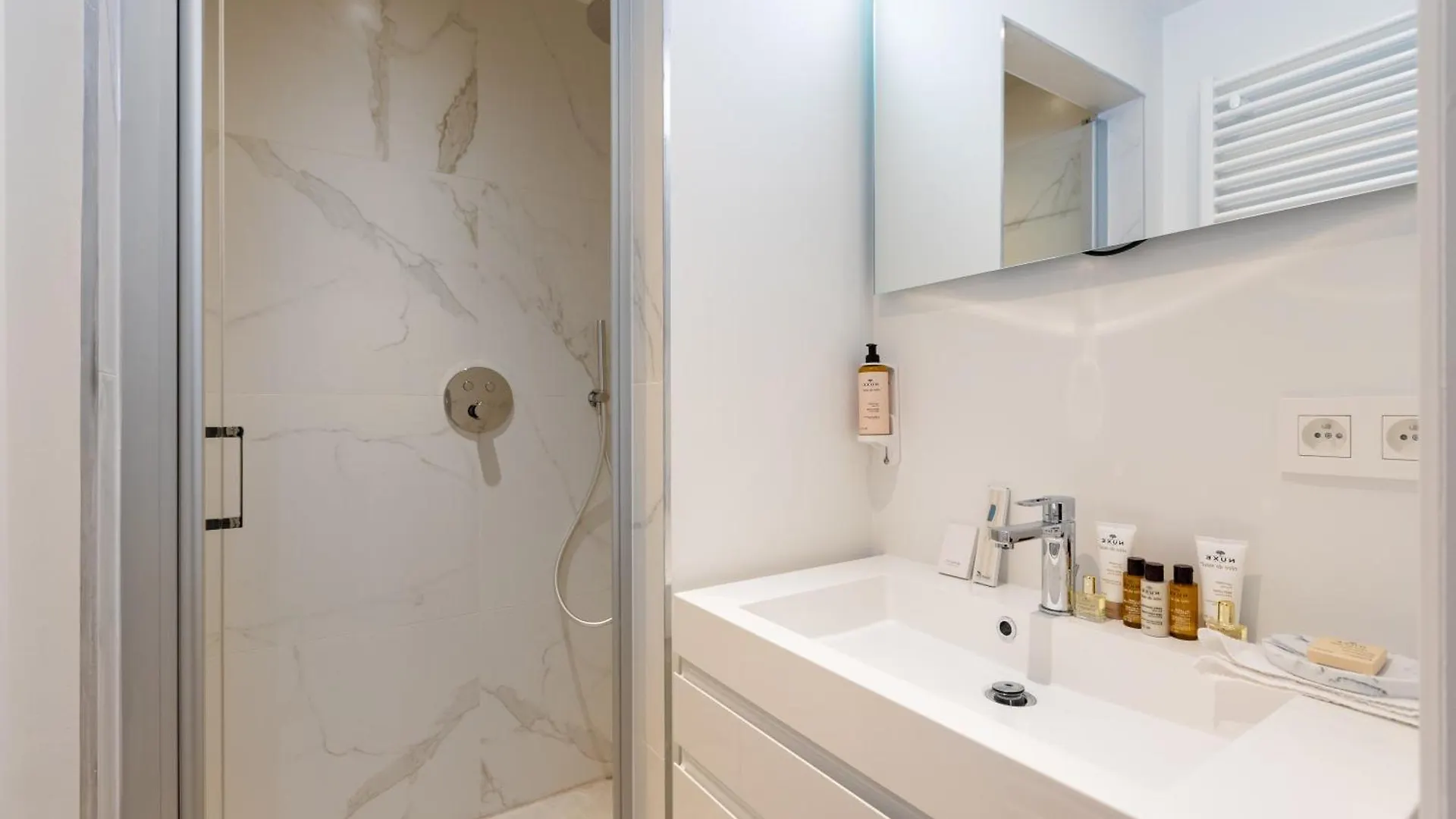 Sweett - De Brouckere Apartment Brussels